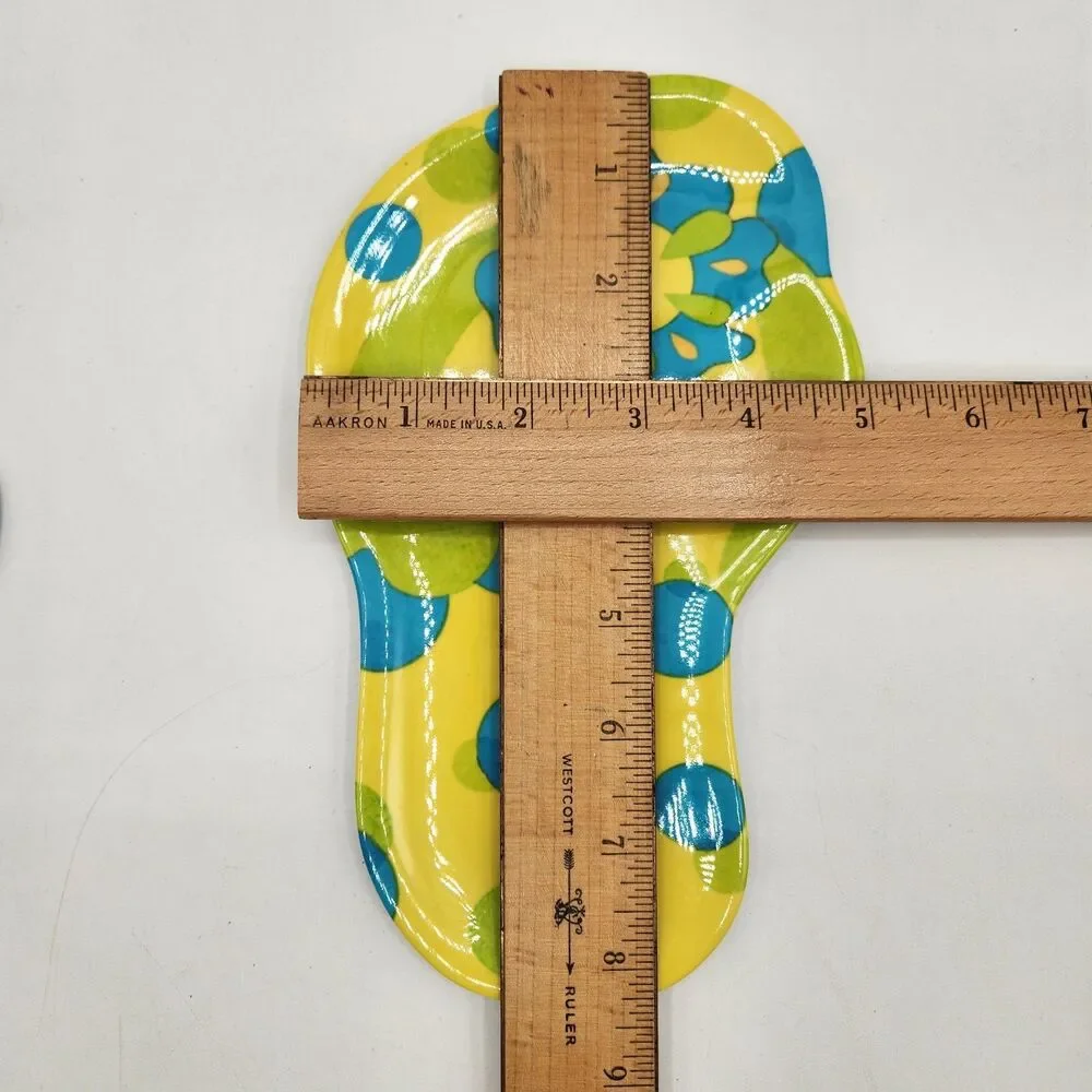 Unbranded flip flop